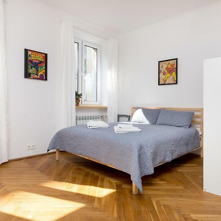Royal Route Apartment For 10 People 华沙 外观 照片