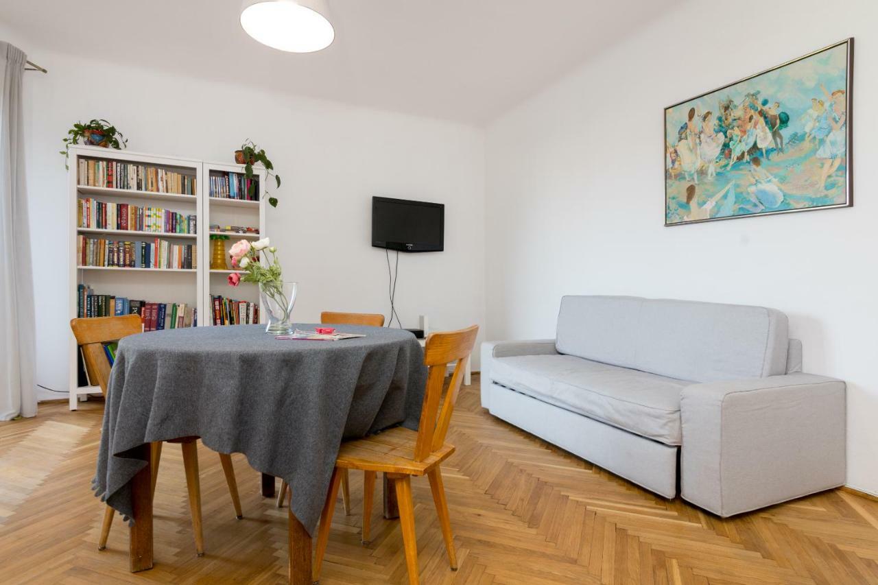 Royal Route Apartment For 10 People 华沙 外观 照片